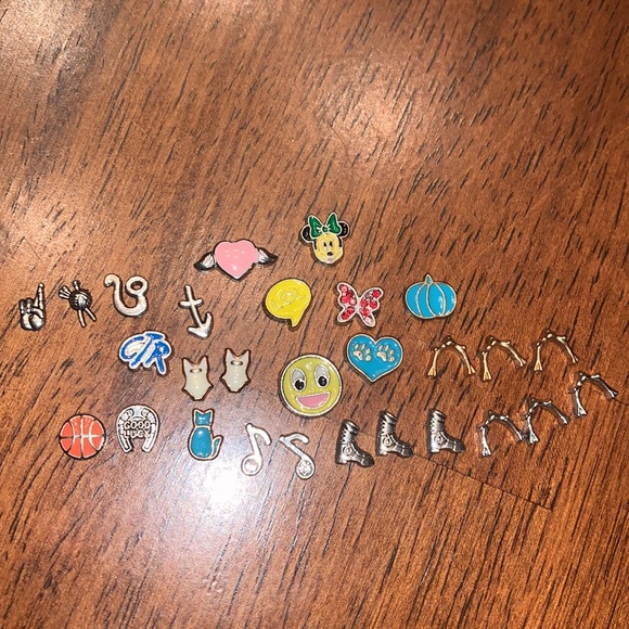 Set of 28 Origami Owl type charms - Picture 2 of 3